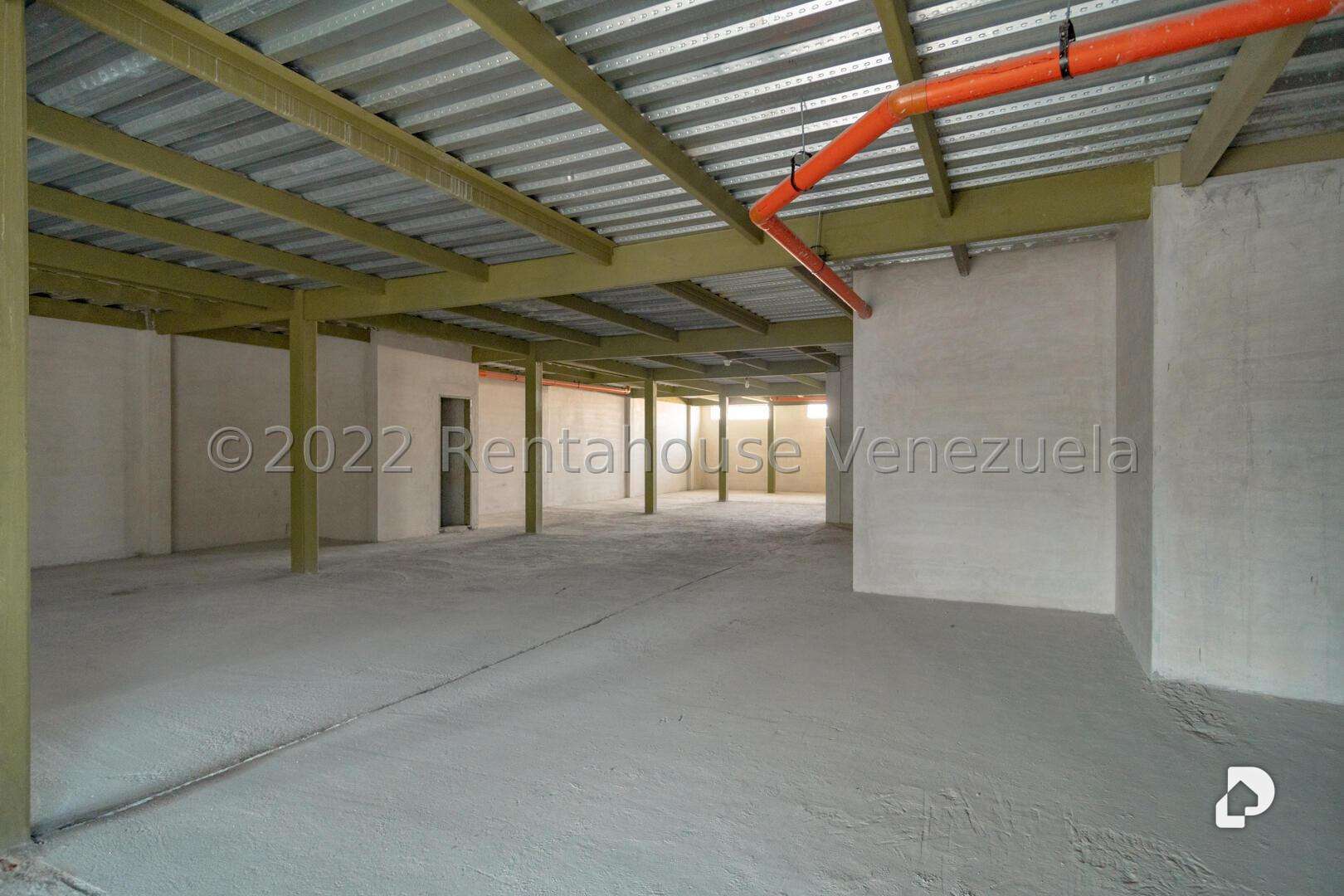 Local comercial en La Florida, Caracas – 16