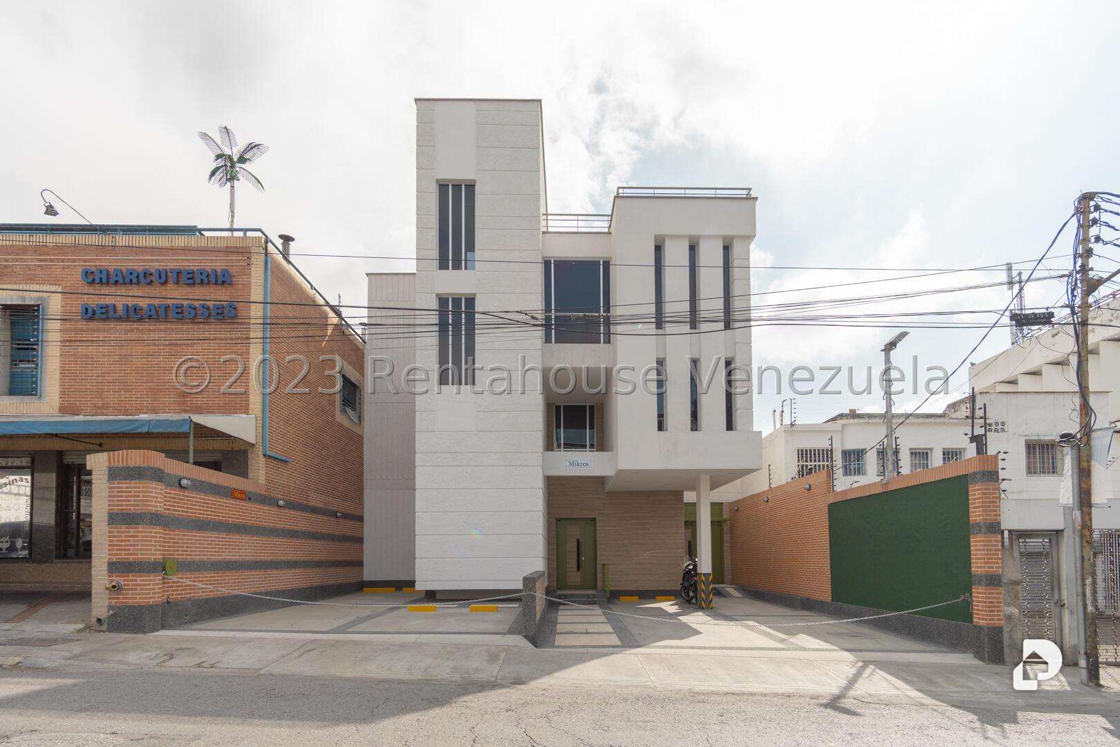 Local comercial en La Florida, Caracas – 1