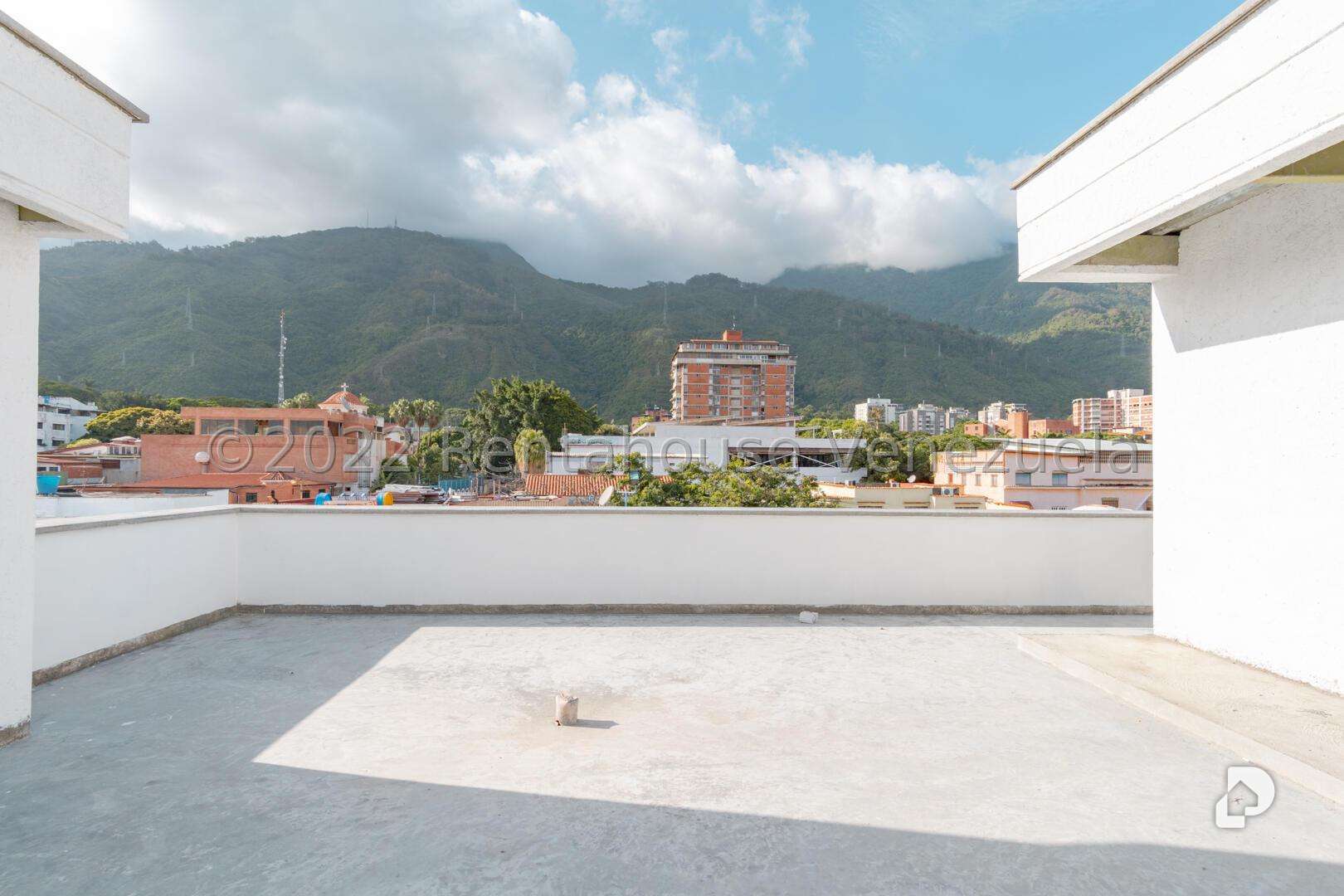 Local comercial en La Florida, Caracas – 6