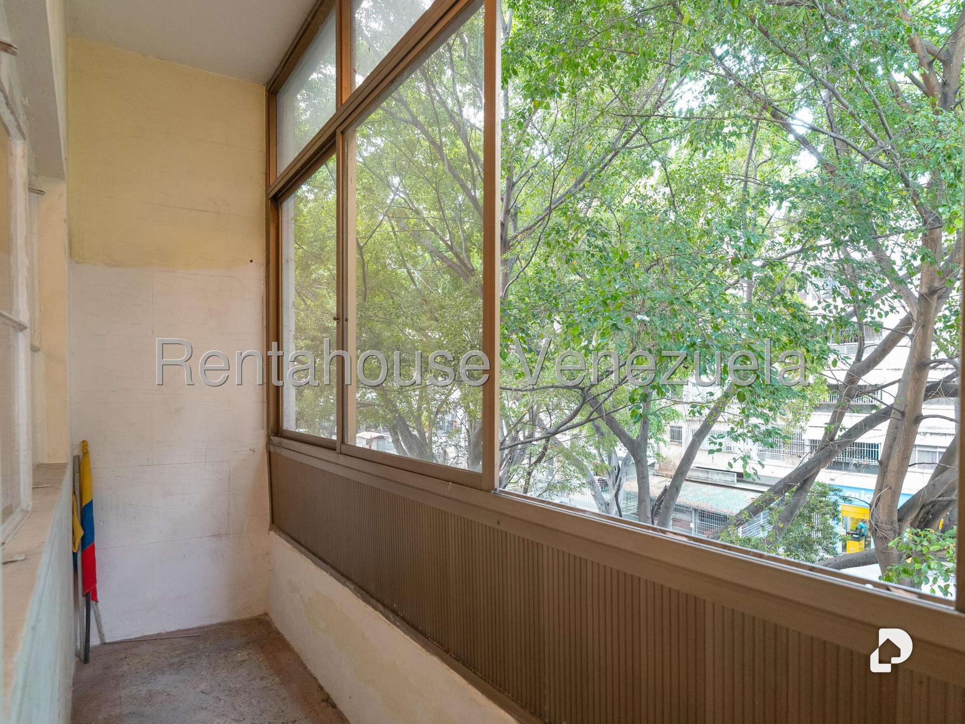 Local comercial en Parroquia San Jose, Caracas – 24