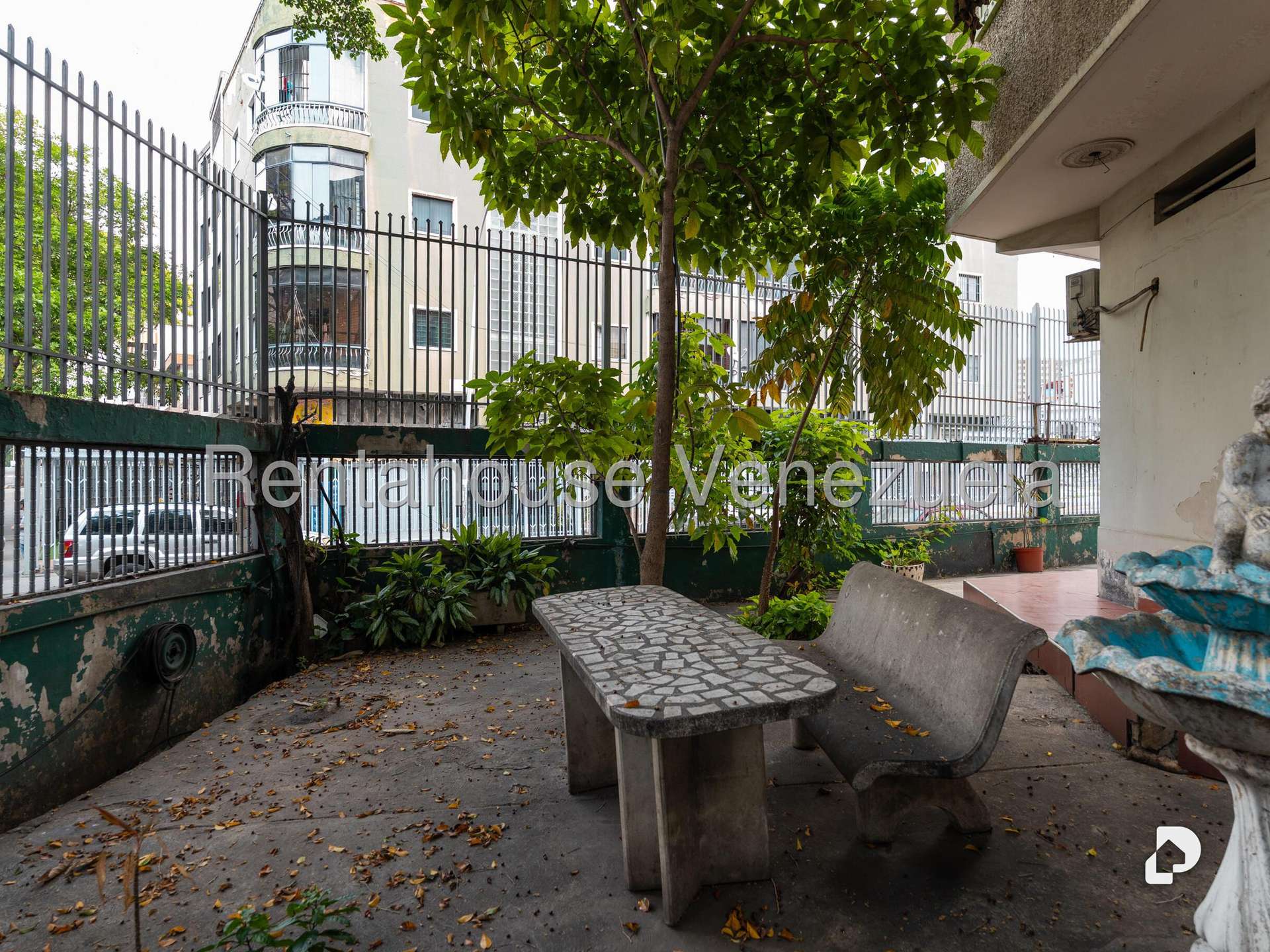 Local comercial en Parroquia San Jose, Caracas – 26