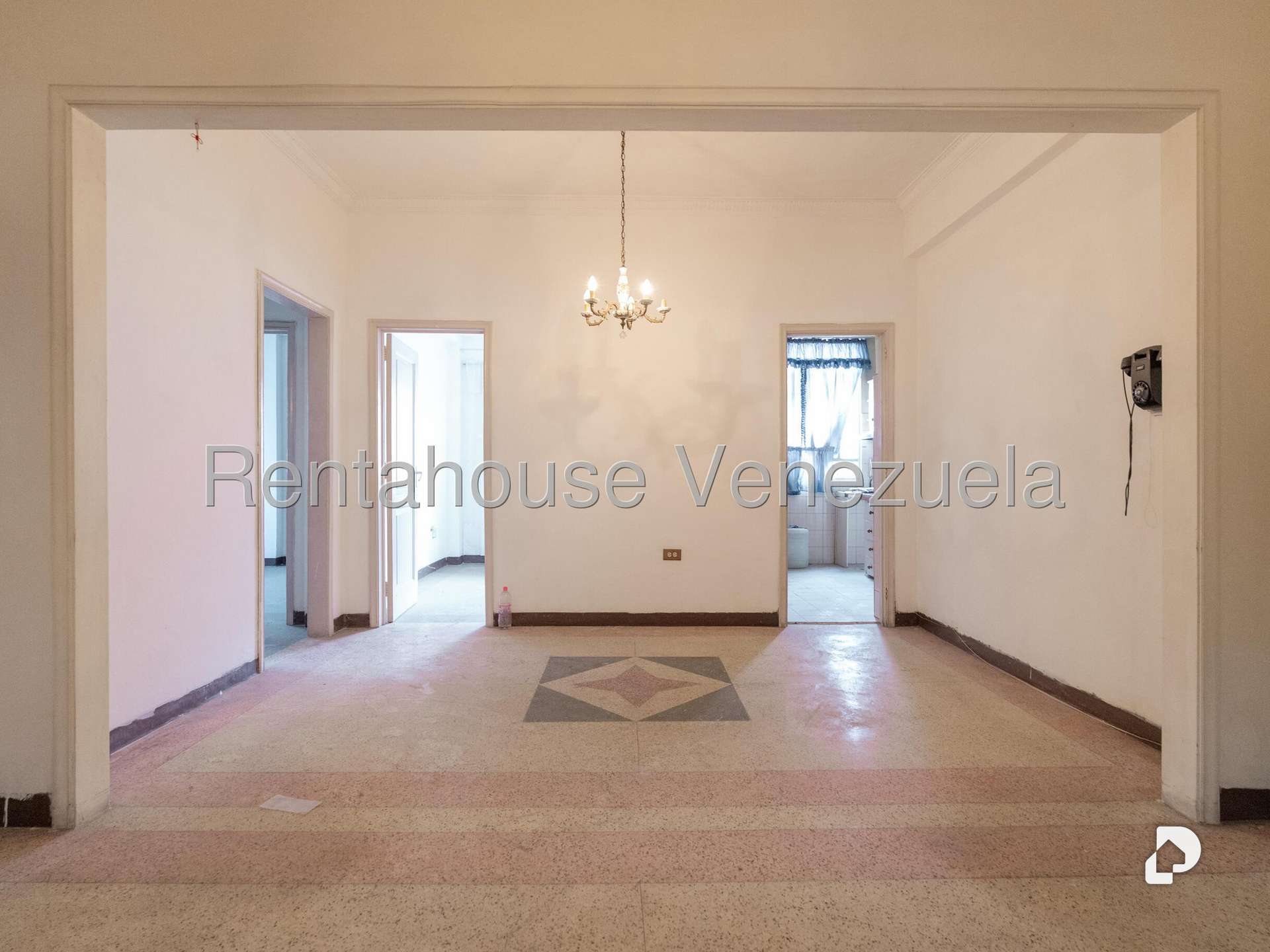Local comercial en Parroquia San Jose, Caracas – 16