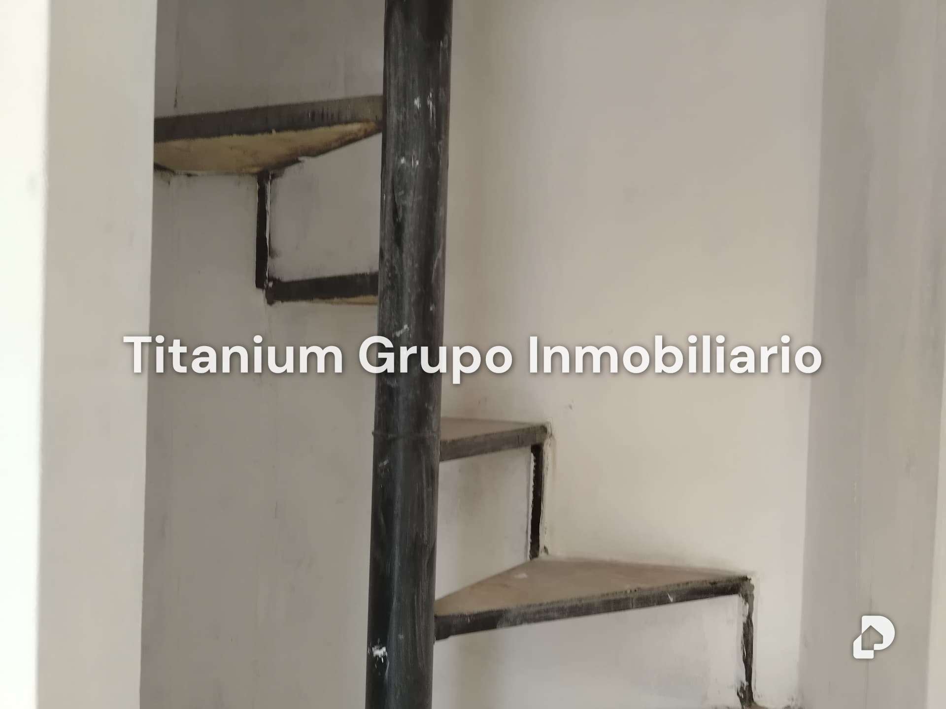 Local comercial en Los Guajiros, Valencia – 5