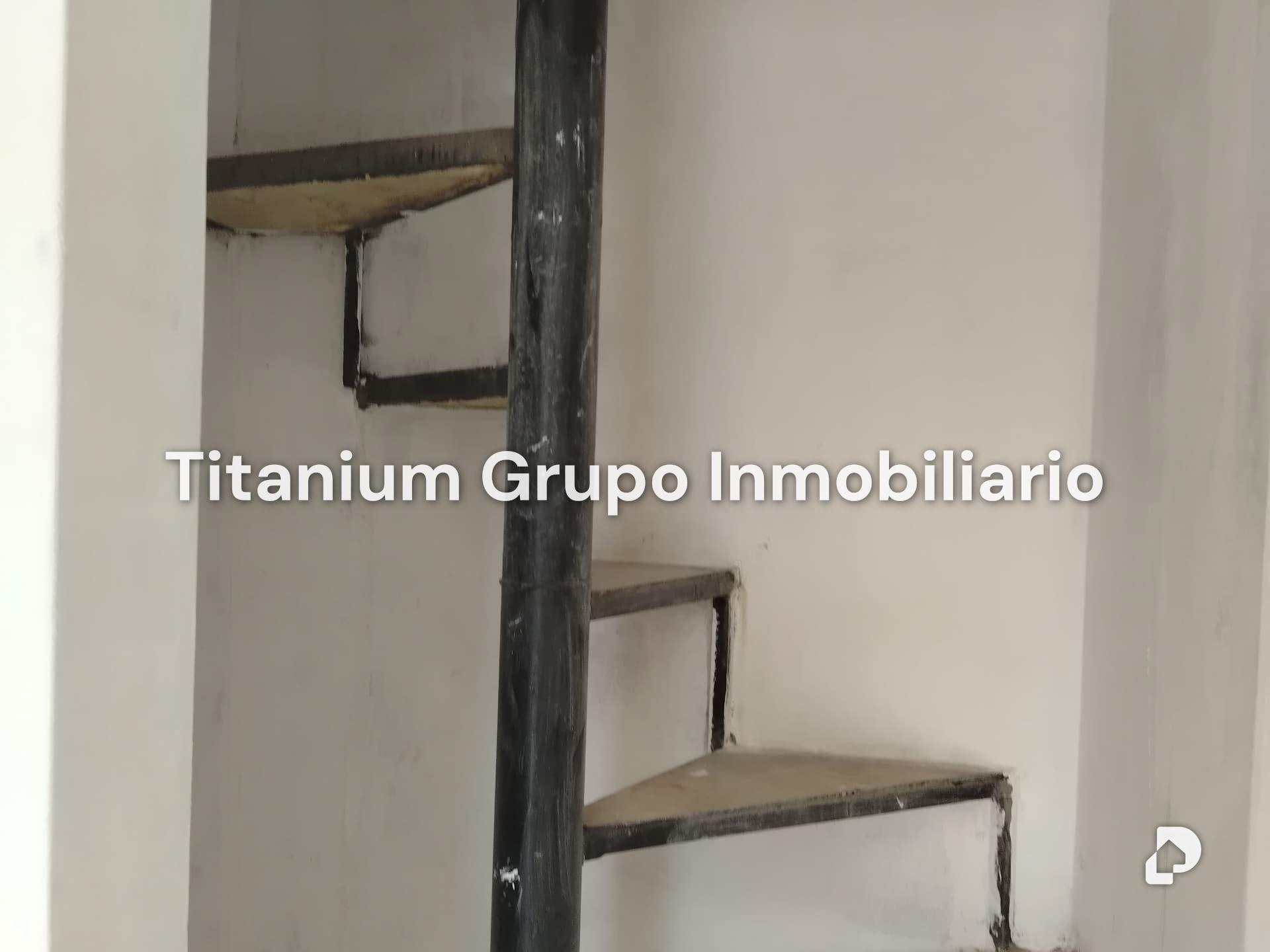 Local comercial en Los Guajiros, Valencia – 5