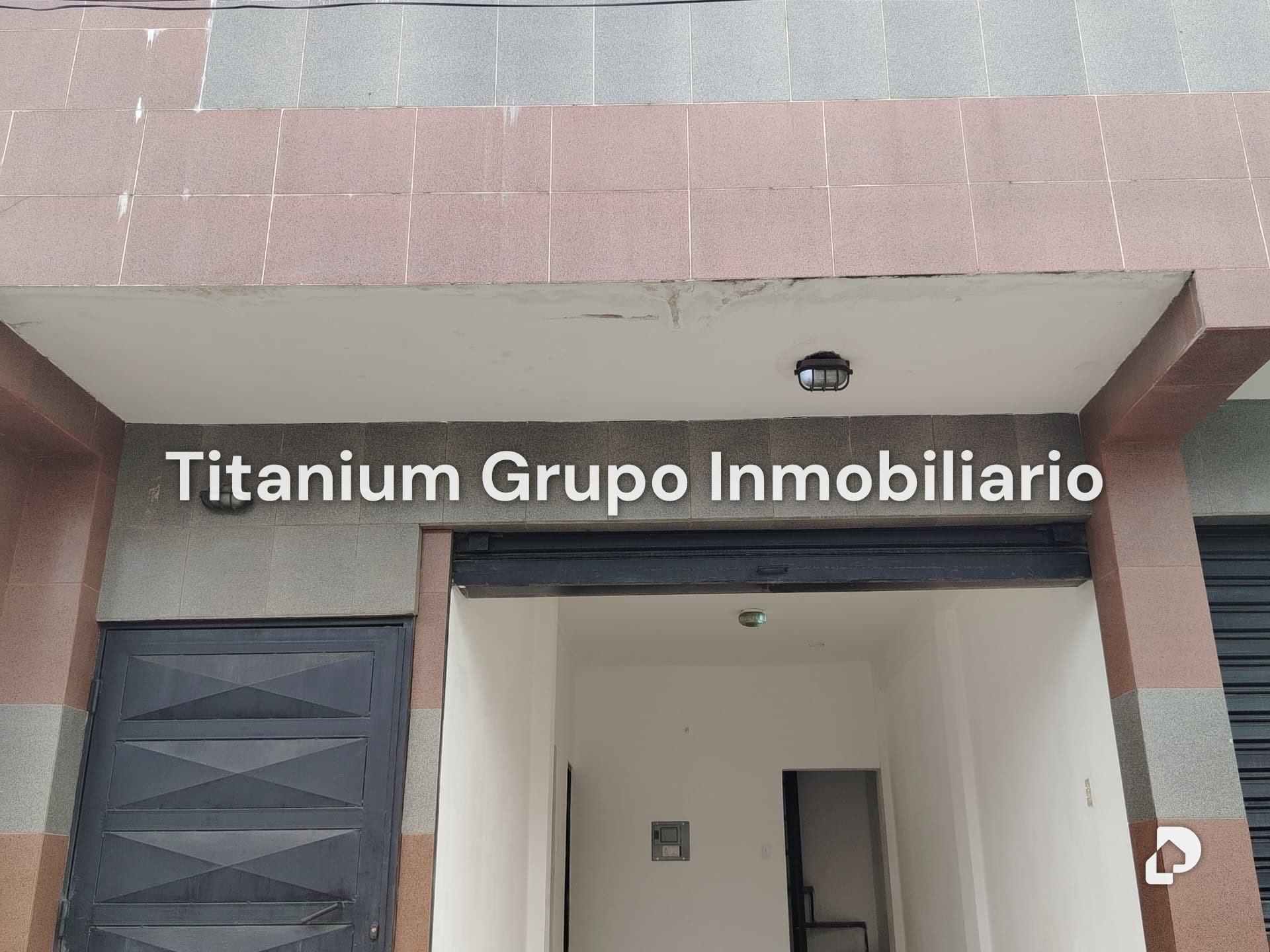 Local comercial en Los Guajiros, Valencia – 2