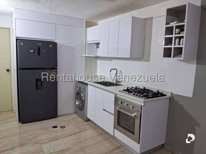 Apartamento en Los Naranjos Humboldt, Caracas – 2