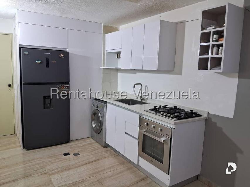 Apartamento en Los Naranjos Humboldt, Caracas – 2