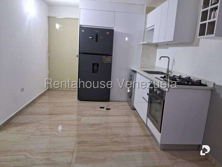Apartamento en Los Naranjos Humboldt, Caracas – 3