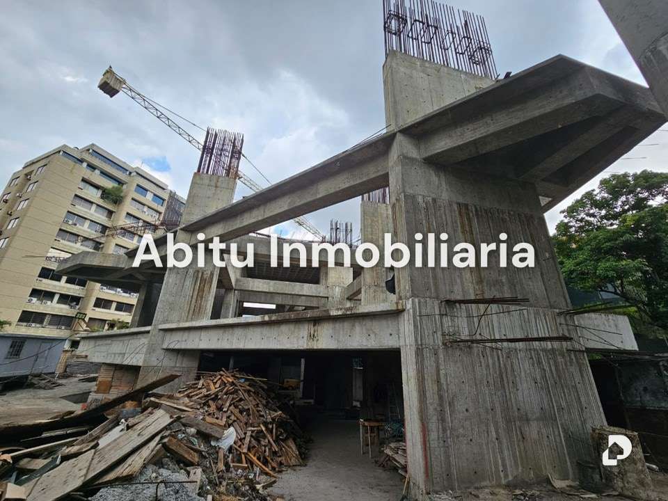 Terreno en Las Mercedes, Caracas – 2