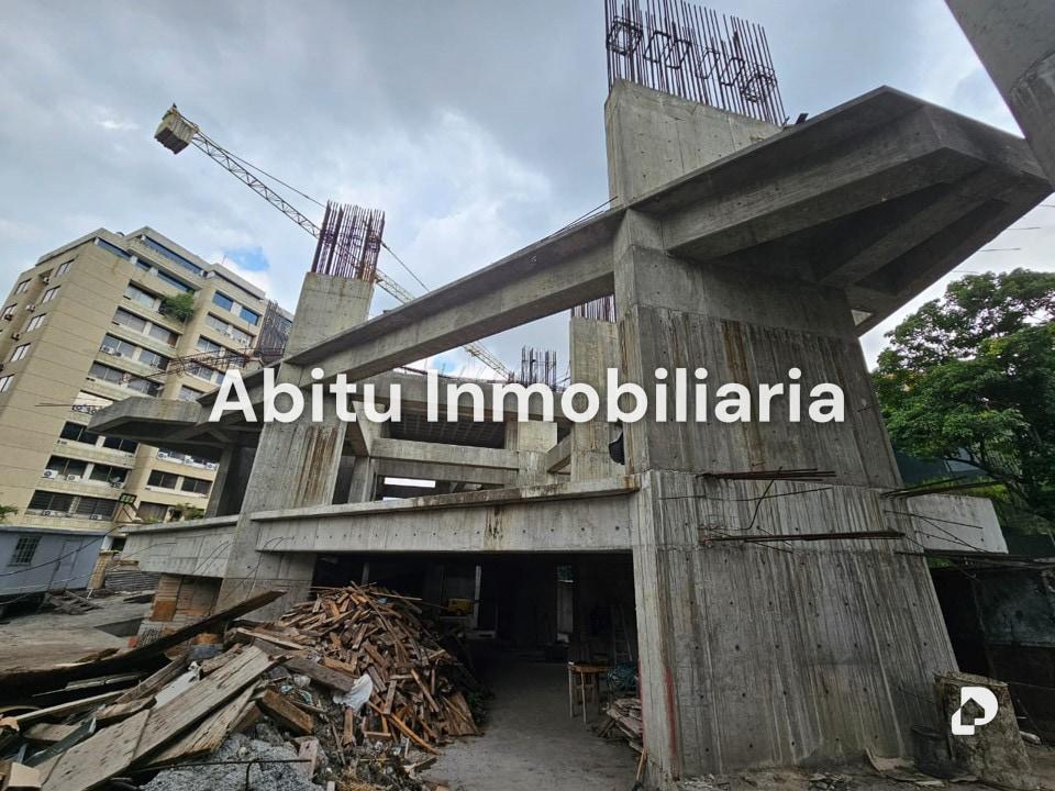 Terreno en Las Mercedes, Caracas – 2