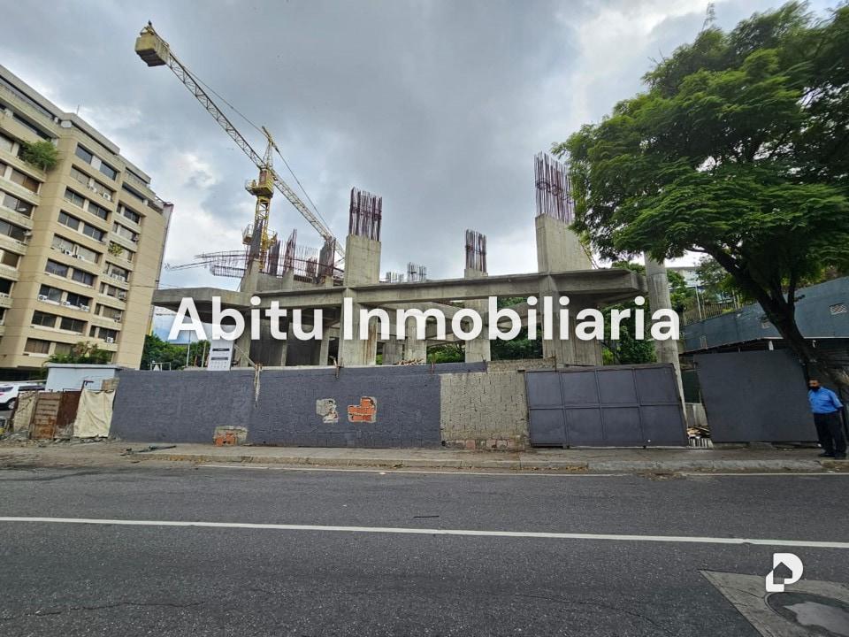 Terreno en Las Mercedes, Caracas – 4