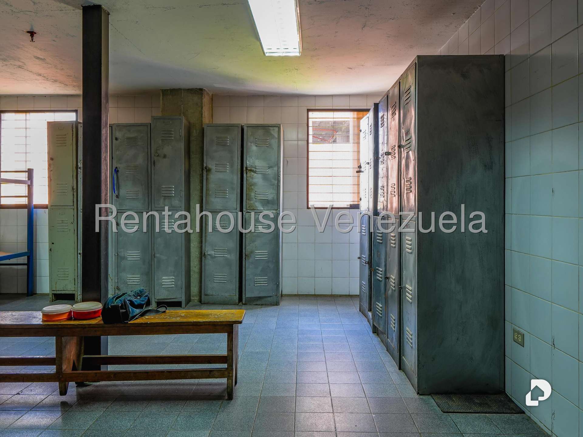 Edificio en Piedra Azul, Caracas – 28