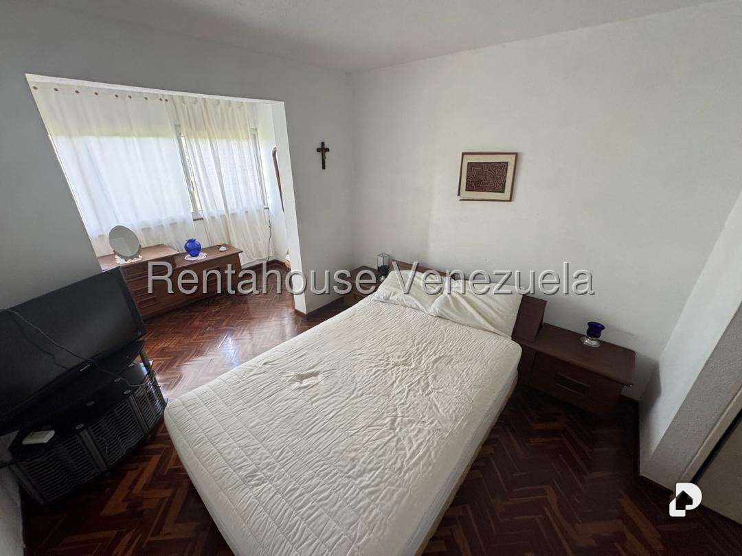 Apartamento en La Rosaleda, San Antonio de Los Altos – 6
