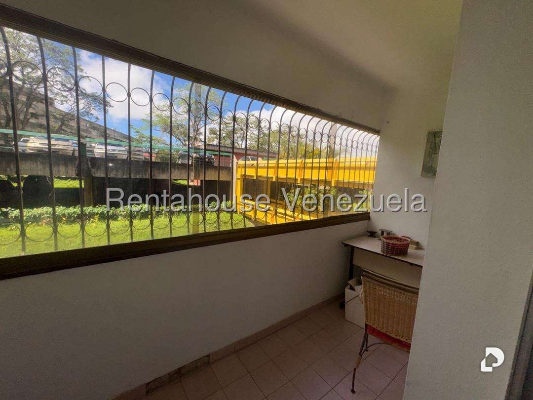 Apartamento en La Rosaleda, San Antonio de Los Altos – 8