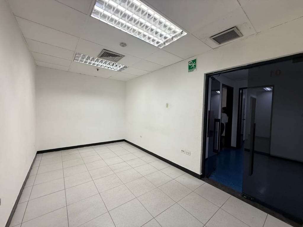 Local comercial en Los Ruices, Caracas - 1