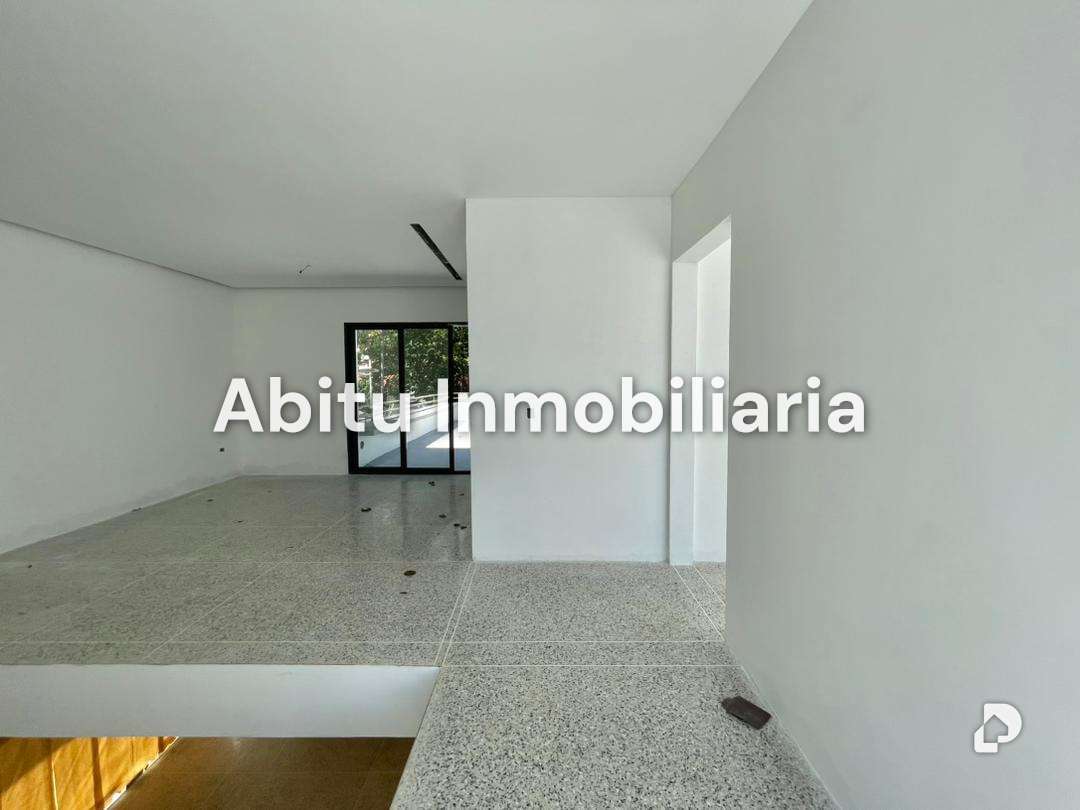 Casa en La Floresta, Caracas – 8
