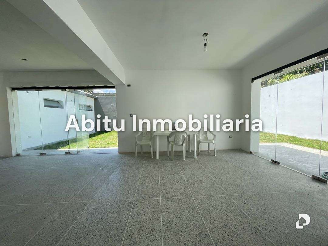 Casa en La Floresta, Caracas – 23