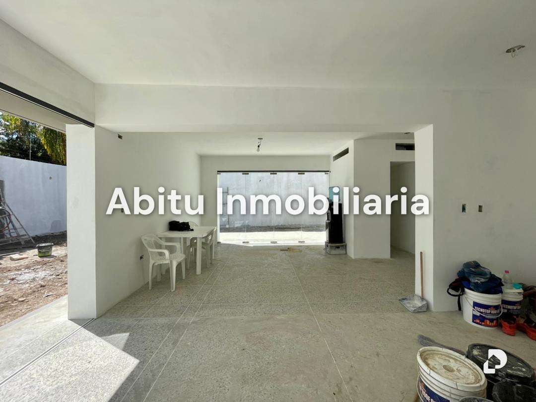 Casa en La Floresta, Caracas – 12