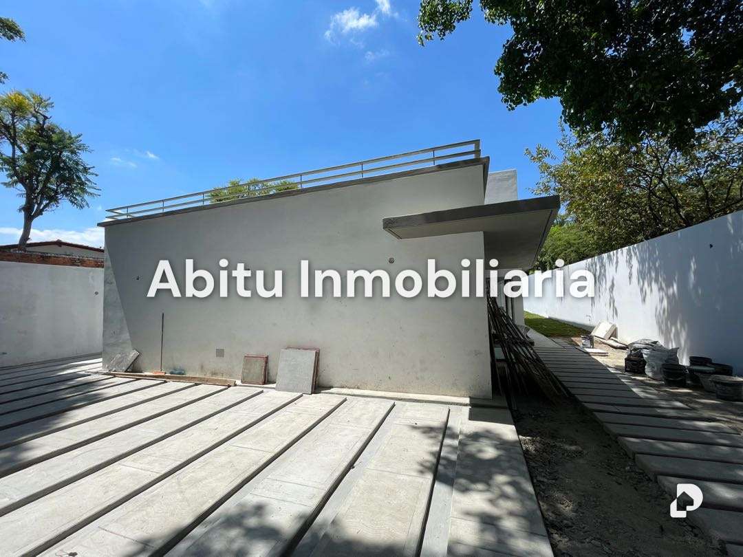 Casa en La Floresta, Caracas – 26