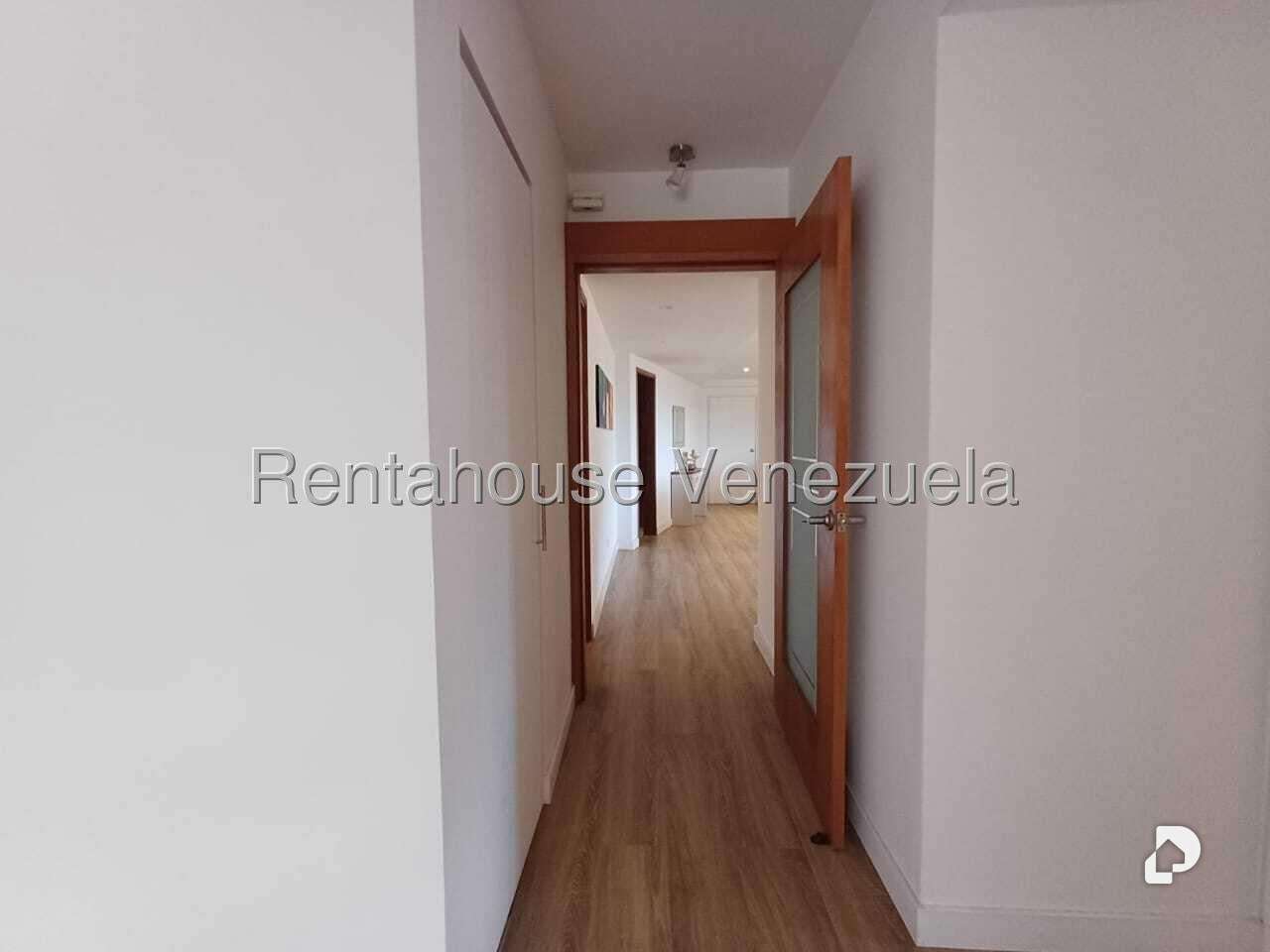 Apartamento en Lomas de La Alameda, Caracas – 14