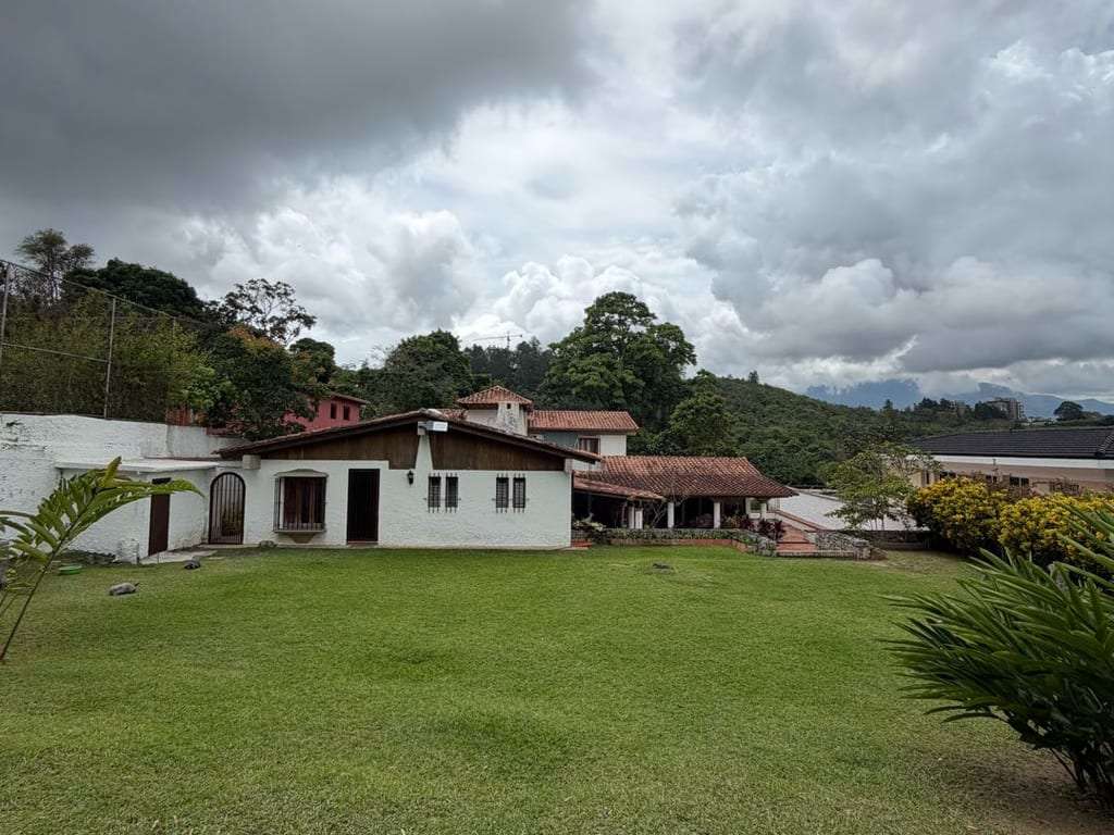 Casa en La Lagunita, Caracas - 1