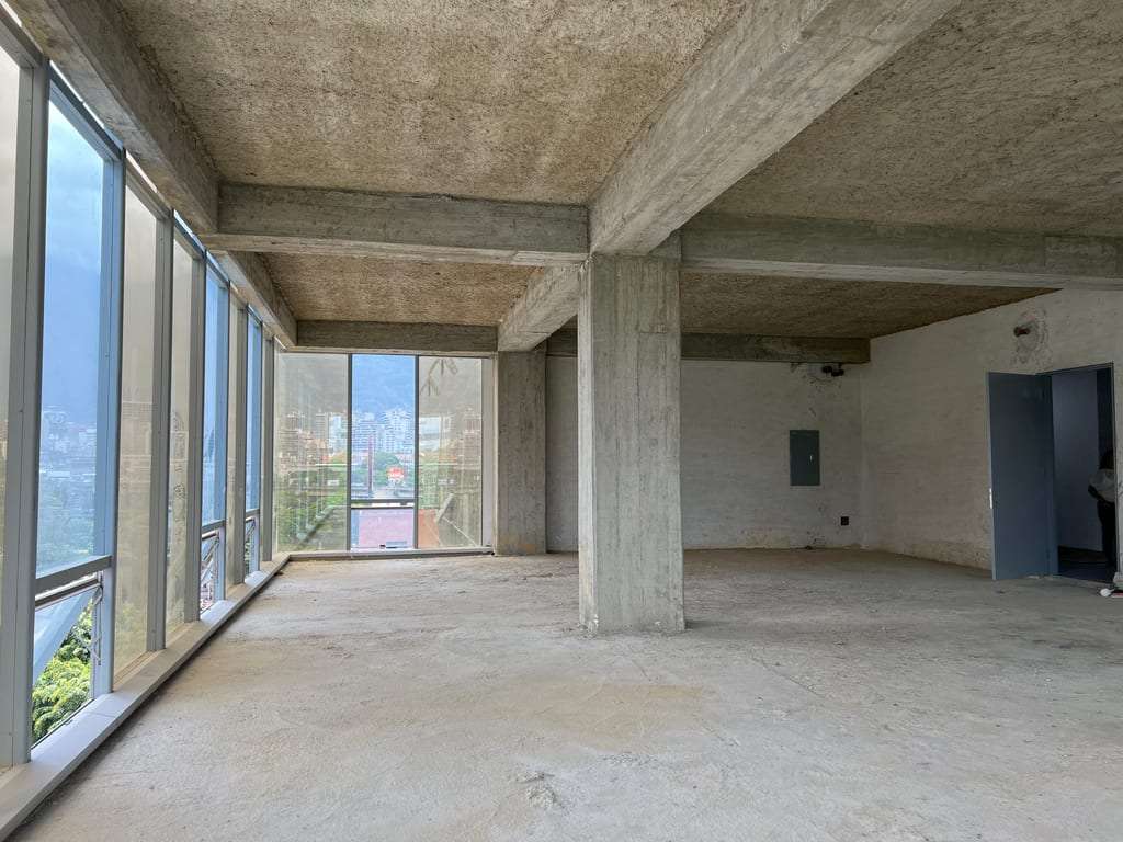 Oficina en Las Mercedes, Caracas - 1