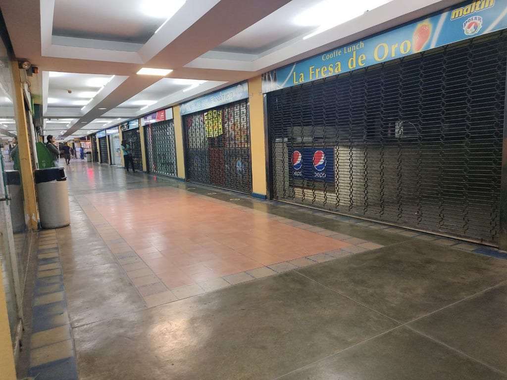 Local comercial en Guatire - 1