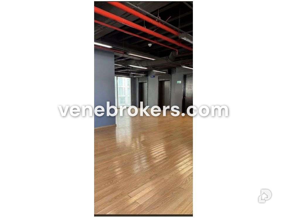 Oficina en Santa Eduvigis, Caracas – 12