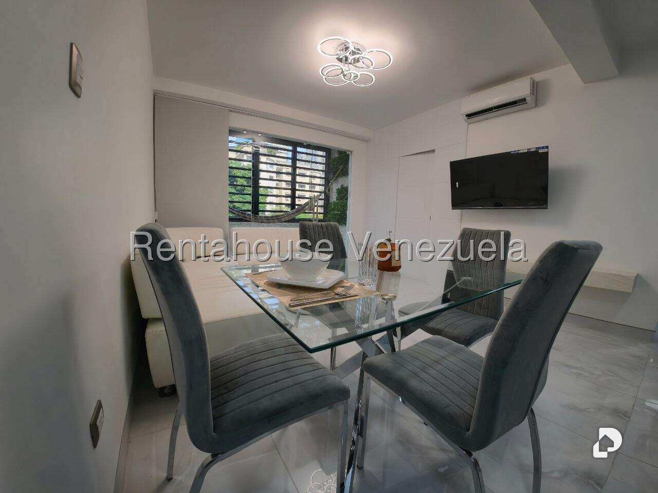 Apartment in Altamira, Caracas – 2