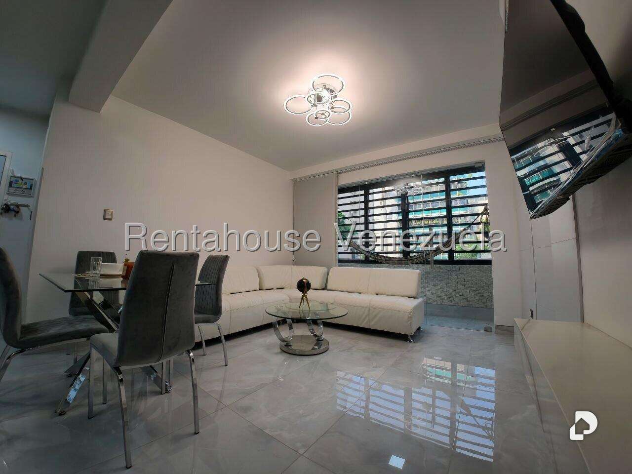 Apartment in Altamira, Caracas – 4
