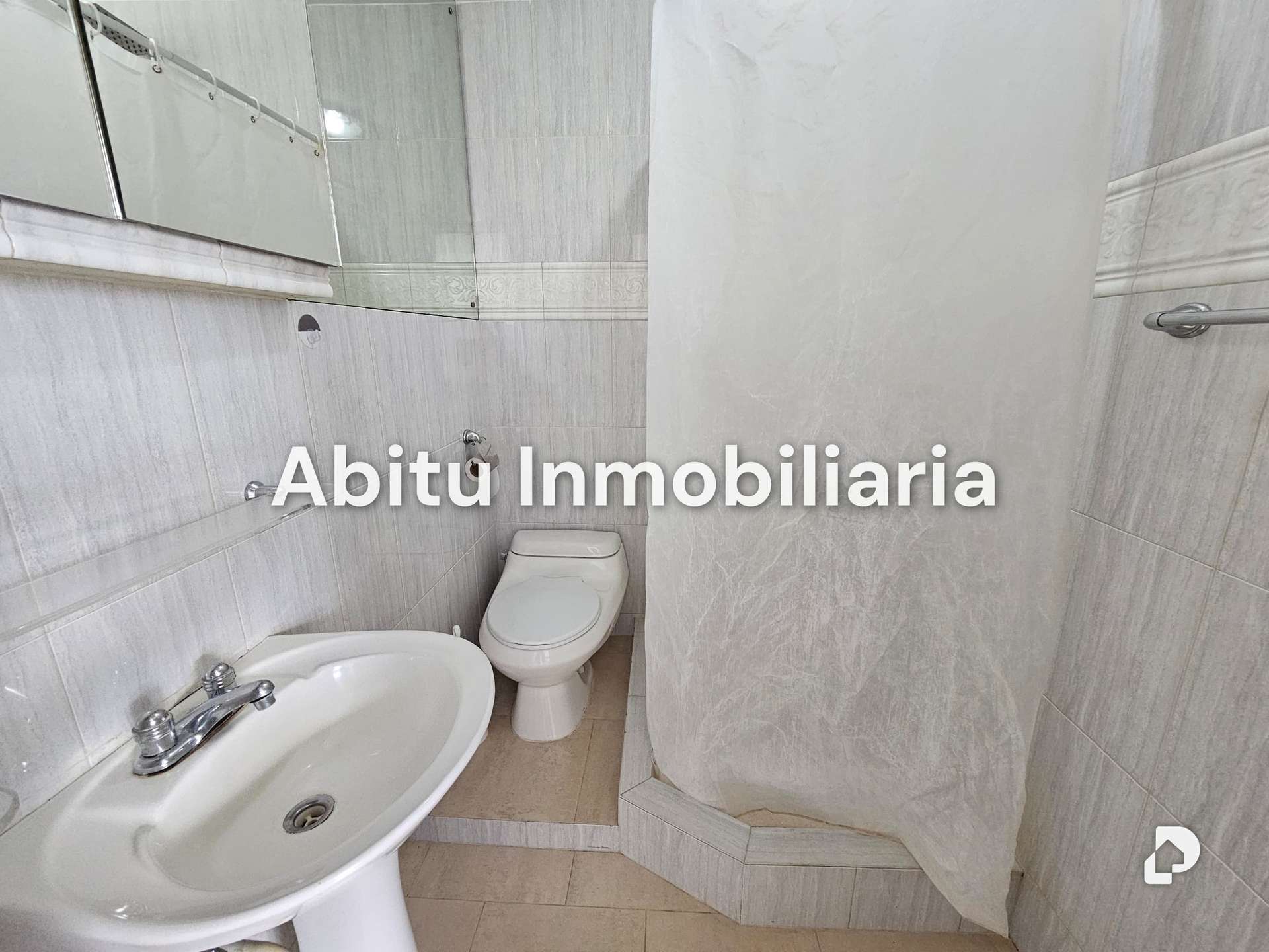 Apartment in Los Palos Grandes, Caracas – 9