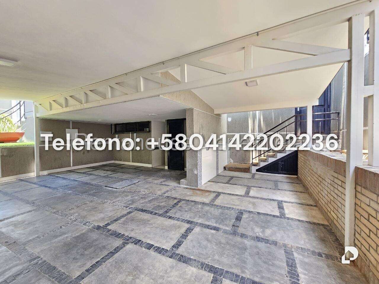 Casa en Prados del Este, Caracas – 43
