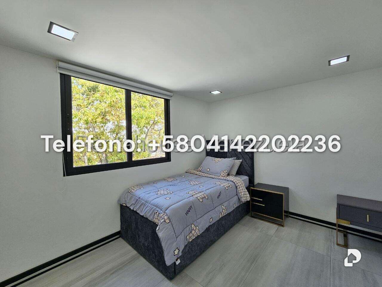 Casa en Prados del Este, Caracas – 29