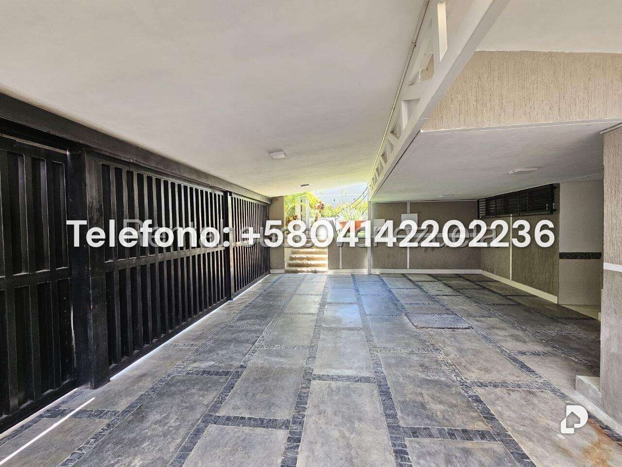 Casa en Prados del Este, Caracas – 44