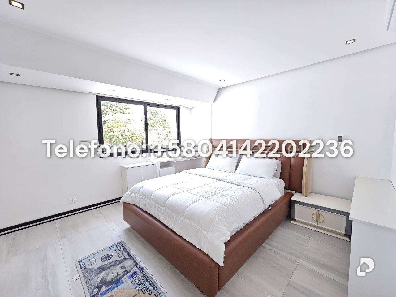 Casa en Prados del Este, Caracas – 26