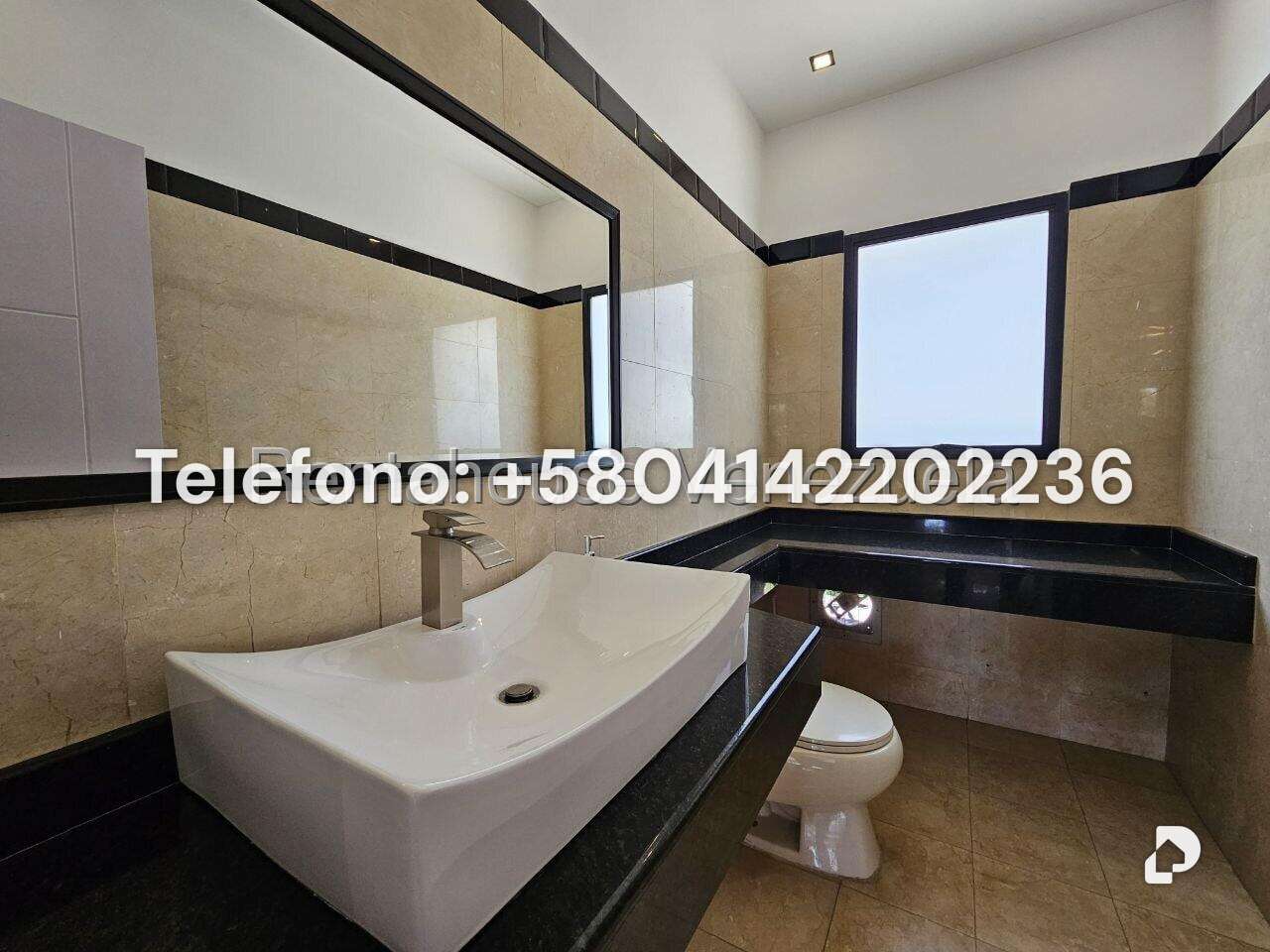 Casa en Prados del Este, Caracas – 32
