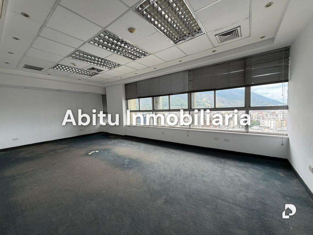 Oficina en Altamira, Caracas – 8