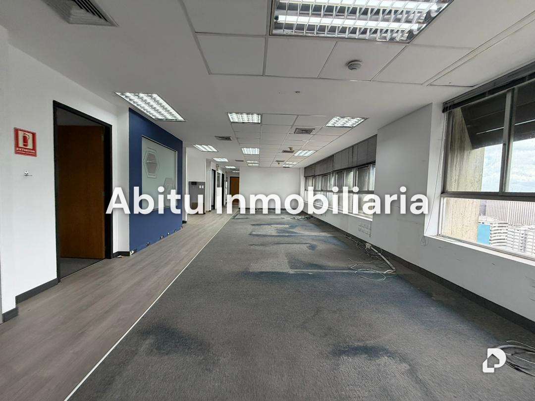 Oficina en Altamira, Caracas – 10