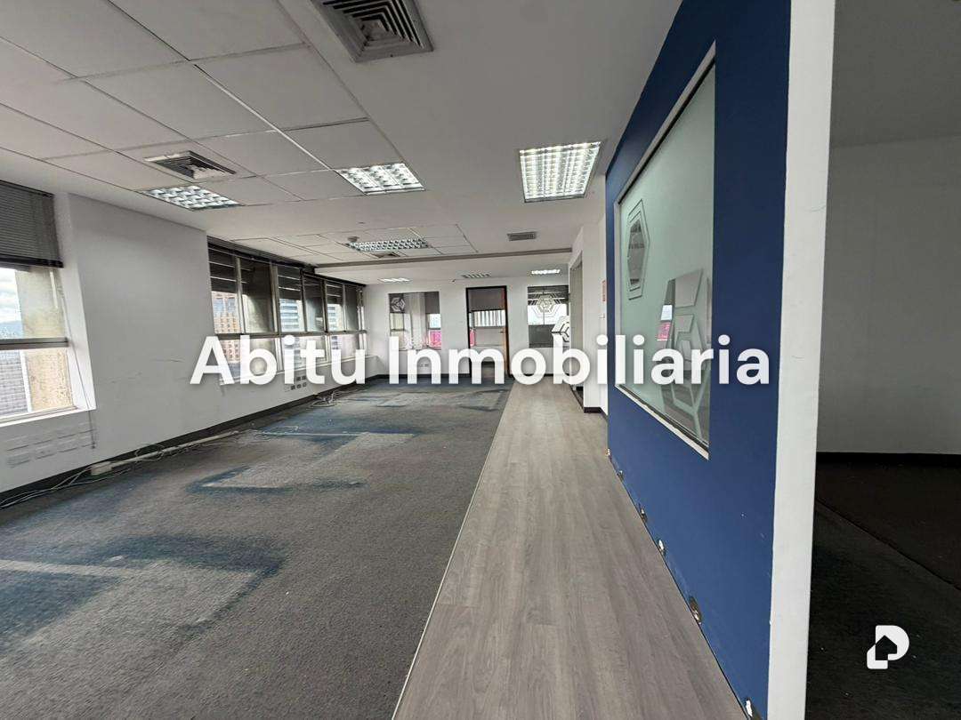 Oficina en Altamira, Caracas – 14