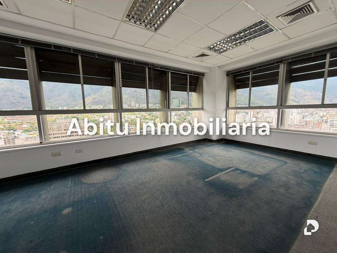 Oficina en Altamira, Caracas – 11