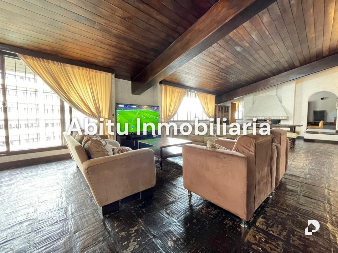 Apartment in Los Palos Grandes, Caracas – 2