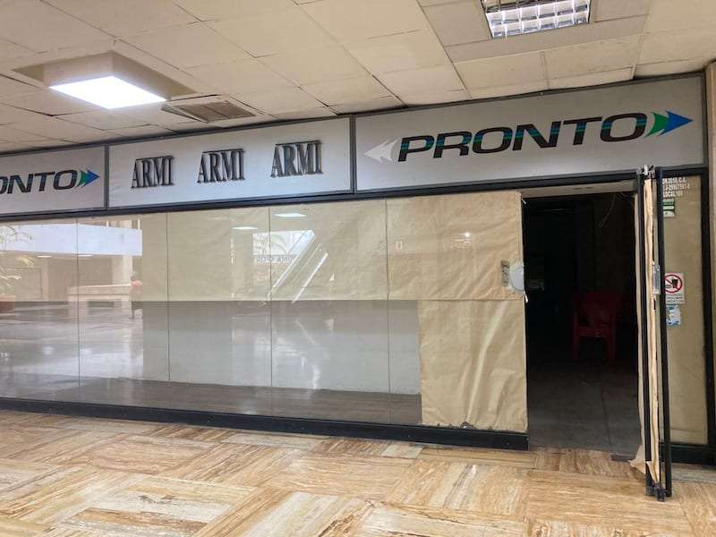Local comercial en Prados del Este, Caracas - 1