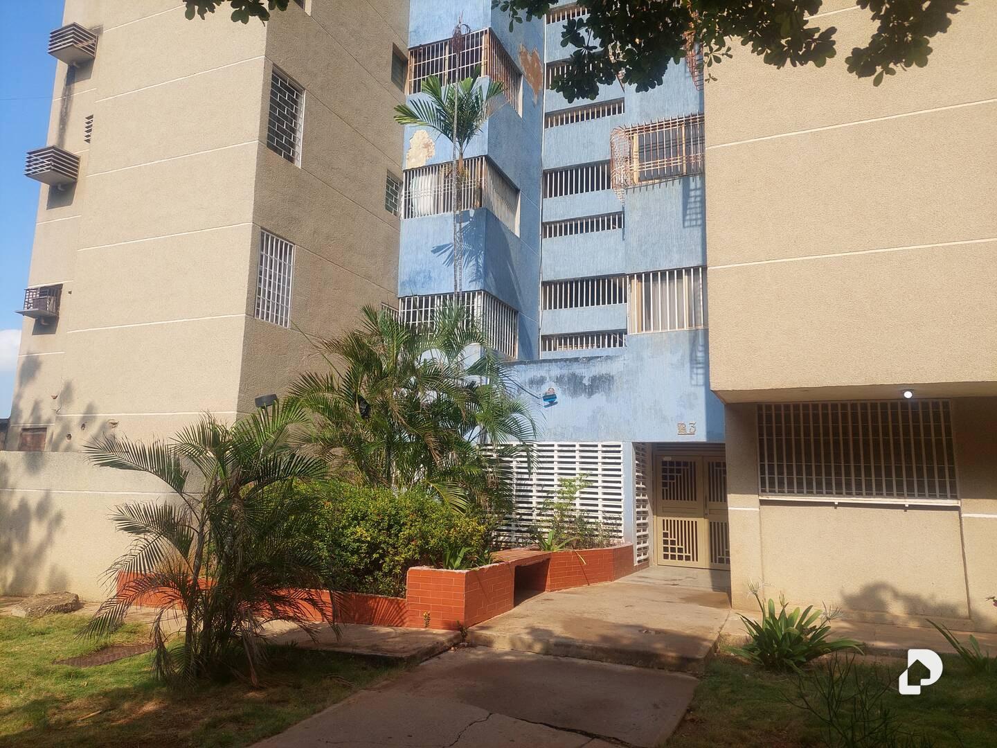 Apartamento en Residencia Lajas Blancas, Maracaibo – 1