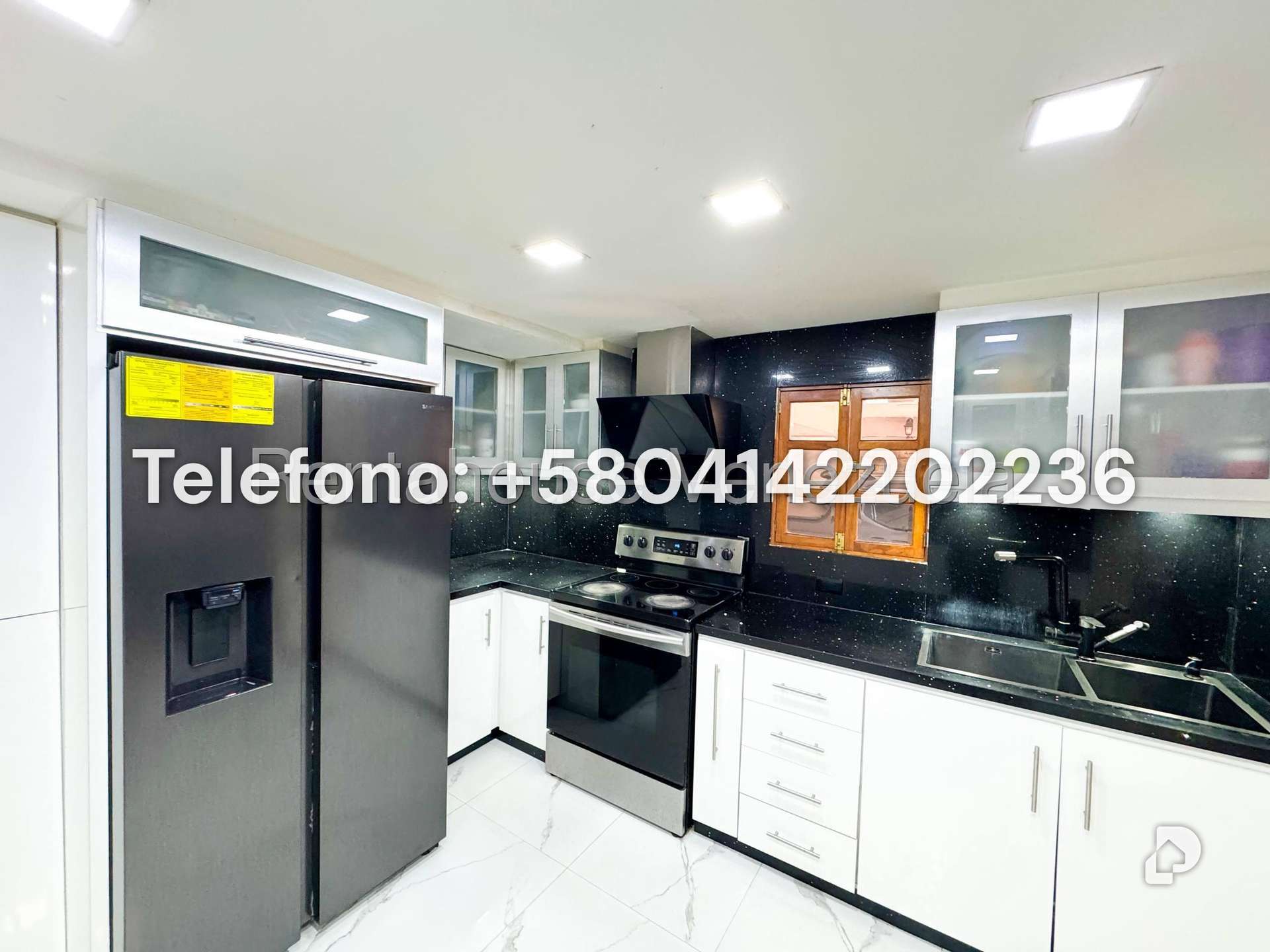 Casa en Alto Prado, Caracas – 11