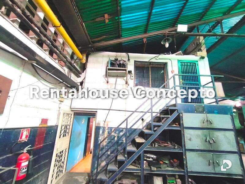 Local comercial en Flor Amarillo, Valencia – 5