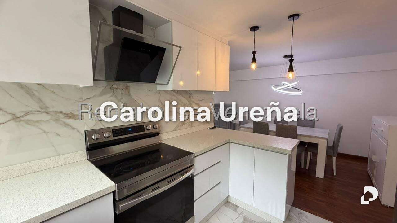 Apartamento en Santa Fe Norte, Caracas – 16