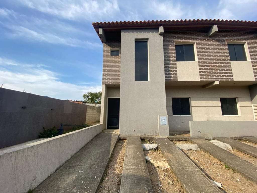 Casa en La Mora, Cabudare - 1