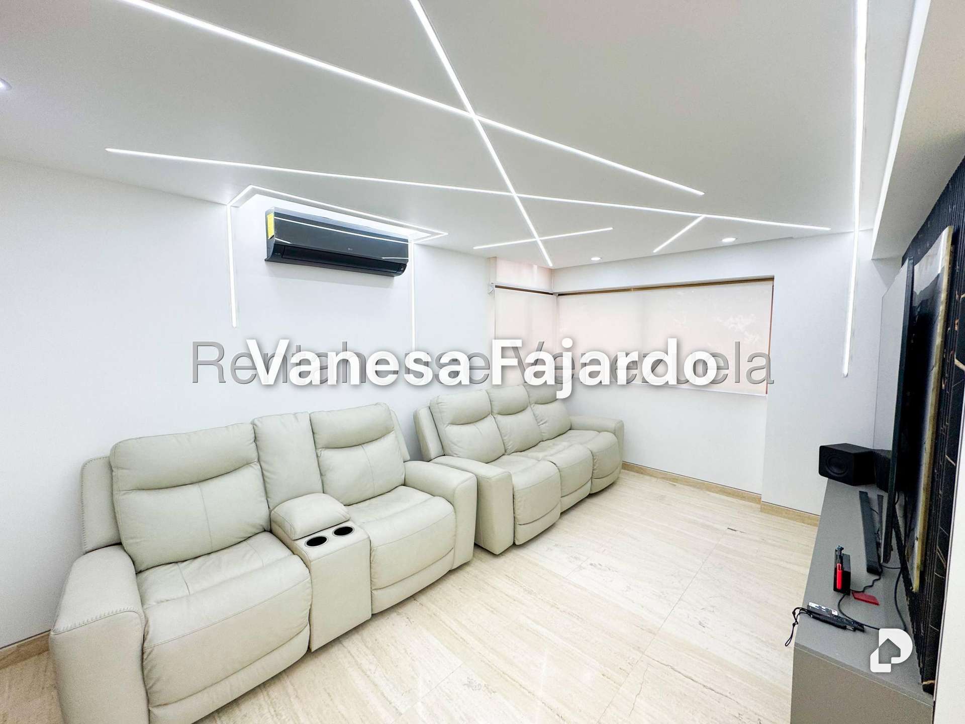 Apartamento en Las Mercedes, Caracas – 11