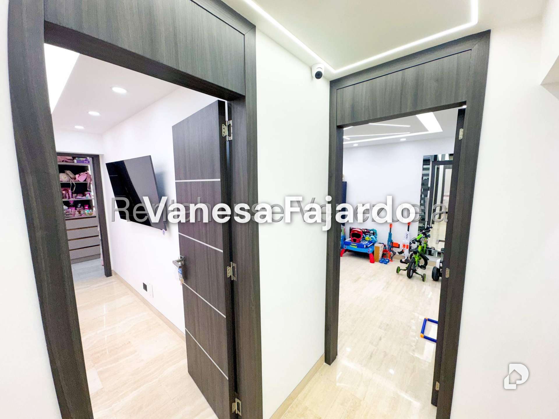 Apartamento en Las Mercedes, Caracas – 30