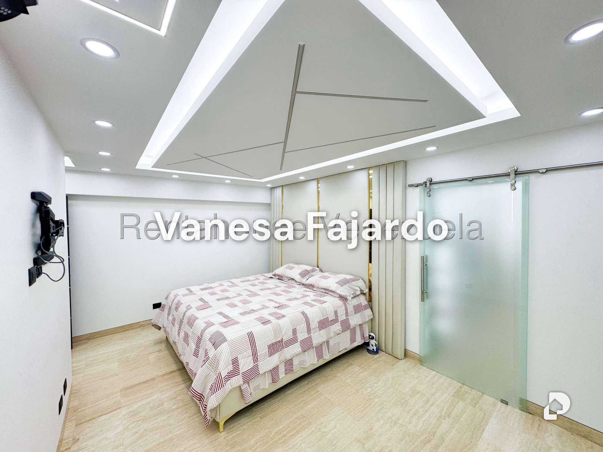 Apartamento en Las Mercedes, Caracas – 24